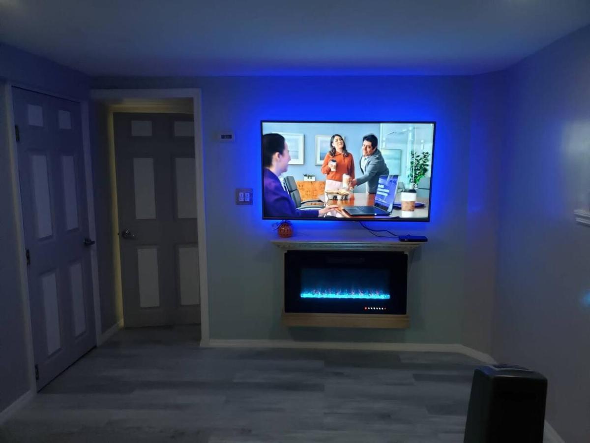 Lovely 2 Bedroom Apartment With 2 Entrance And Parking ニューヨーク エクステリア 写真