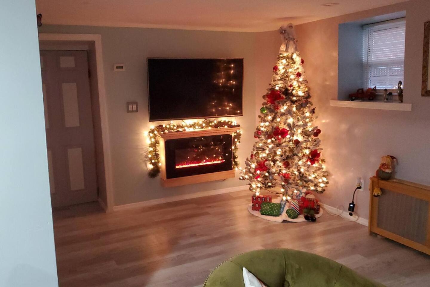 Lovely 2 Bedroom Apartment With 2 Entrance And Parking ニューヨーク エクステリア 写真