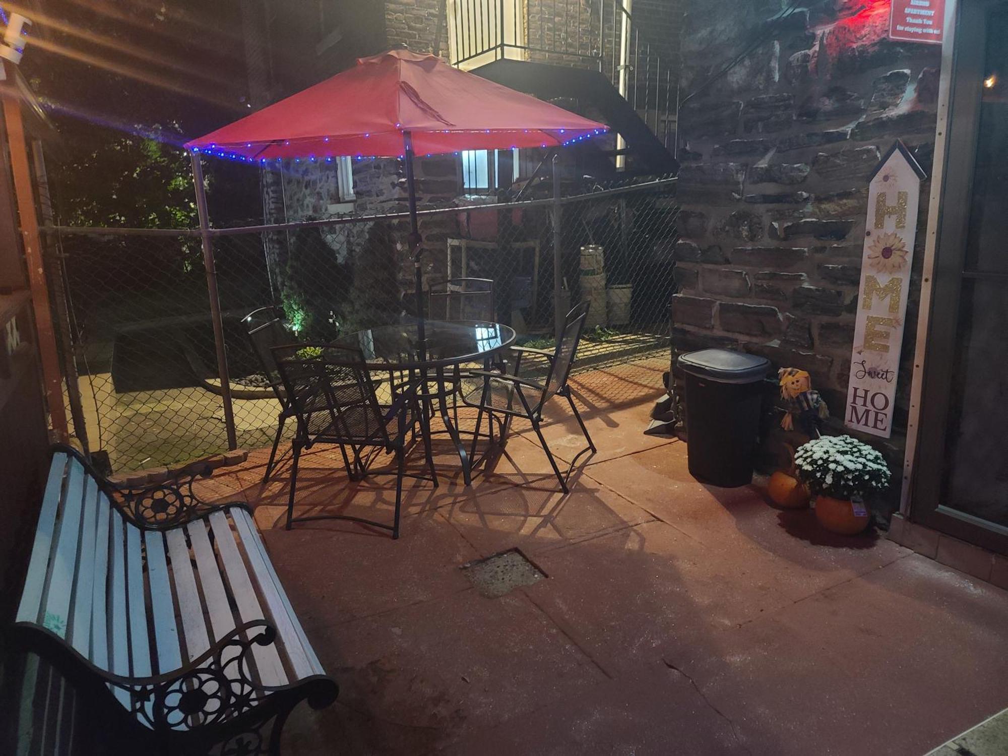 Lovely 2 Bedroom Apartment With 2 Entrance And Parking ニューヨーク エクステリア 写真